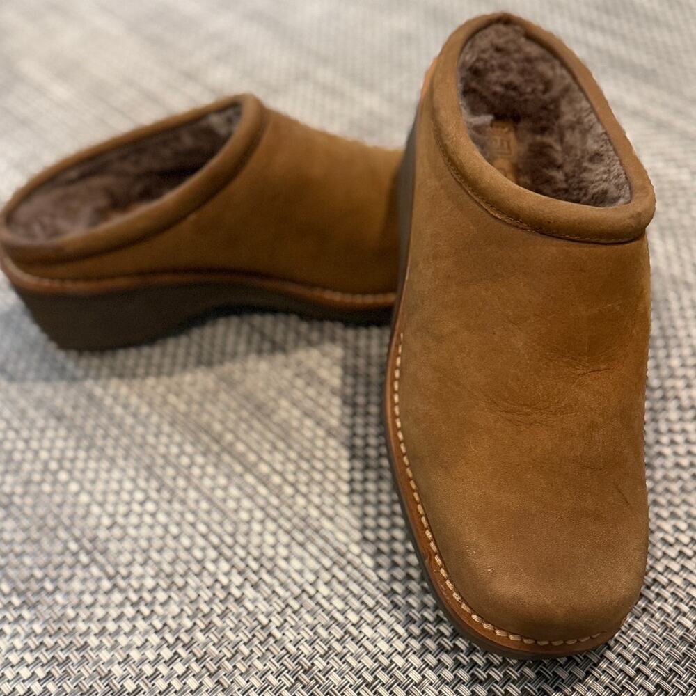 Cole Haan NWOT Square Toe Suede Shearling Lined Comgort Clogs Mules Shoes  6